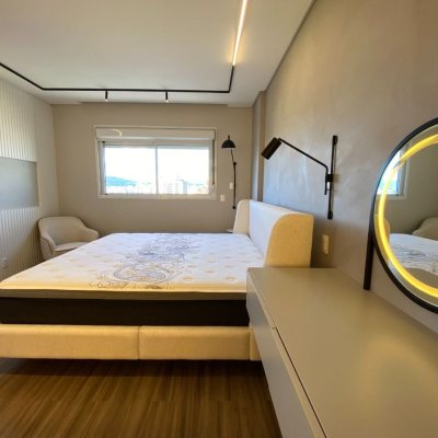 Apartamentos com 111m², 3 quartos (sendo 2 suítes), 2 garagens, no bairro Canto em Florianópolis