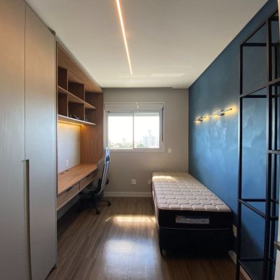 Apartamentos com 111m², 3 quartos (sendo 2 suítes), 2 garagens, no bairro Canto em Florianópolis