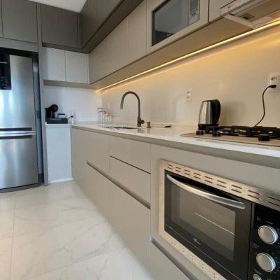 Apartamentos com 111m², 3 quartos (sendo 2 suítes), 2 garagens, no bairro Canto em Florianópolis