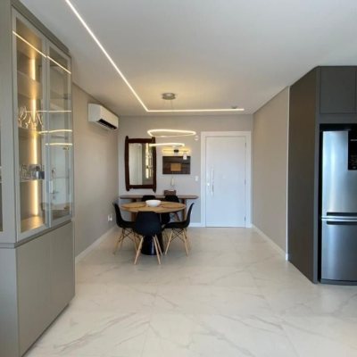 Apartamentos com 111m², 3 quartos (sendo 2 suítes), 2 garagens, no bairro Canto em Florianópolis
