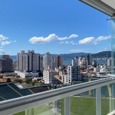 Apartamentos com 111m², 3 quartos (sendo 2 suítes), 2 garagens, no bairro Canto em Florianópolis