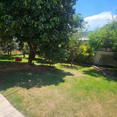 Casa Residencial com 130m², 3 quartos (sendo 1 suíte), 1 garagem, no bairro Rio Tavares em Florianópolis