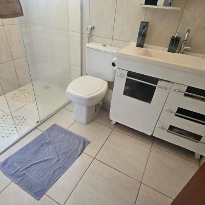 Casa Residencial com 130m², 3 quartos (sendo 1 suíte), 1 garagem, no bairro Rio Tavares em Florianópolis