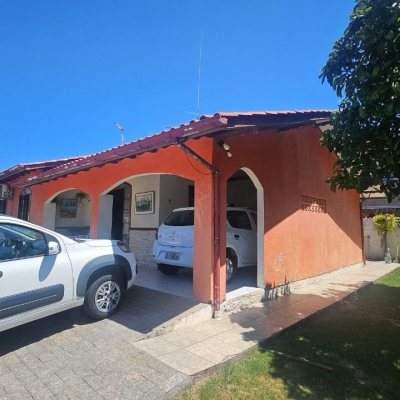 Casa Residencial com 130m², 3 quartos (sendo 1 suíte), 1 garagem, no bairro Rio Tavares em Florianópolis