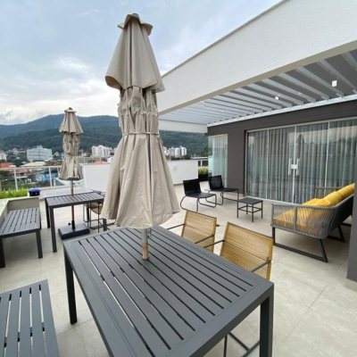 Apartamentos com 52m², 1 quarto, 2 garagens, no bairro Itacorubi em Florianópolis