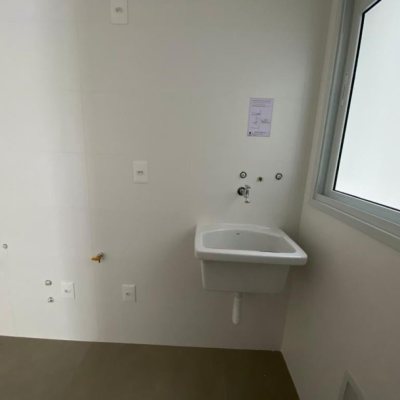 Apartamentos com 52m², 1 quarto, 2 garagens, no bairro Itacorubi em Florianópolis