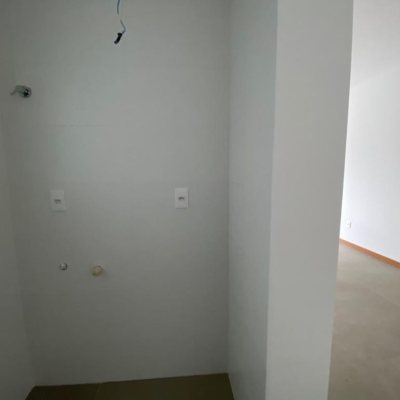 Apartamentos com 52m², 1 quarto, 2 garagens, no bairro Itacorubi em Florianópolis