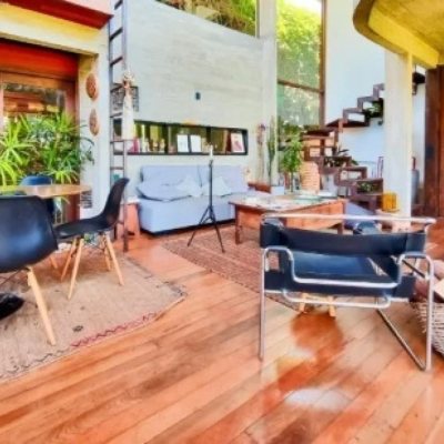 Casa Residencial com 362m², 3 quartos (sendo 1 suíte), 2 garagens, no bairro Rio Tavares em Florianópolis