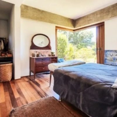 Casa Residencial com 362m², 3 quartos (sendo 1 suíte), 2 garagens, no bairro Rio Tavares em Florianópolis