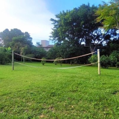 Casa Residencial com 362m², 3 quartos (sendo 1 suíte), 2 garagens, no bairro Rio Tavares em Florianópolis