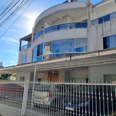 Apartamentos com 99m², 3 quartos (sendo 2 suítes), 1 garagem, no bairro Ingleses em Florianópolis