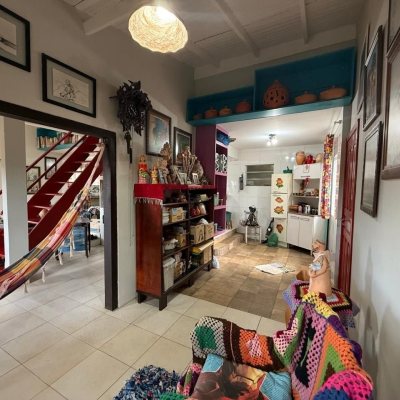 Casa Residencial com 154m², 2 quartos (sendo 1 suíte), 1 garagem, no bairro Ponta De Baixo em São José
