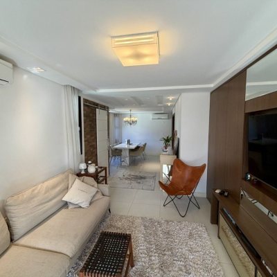 Apartamentos com 130m², 4 quartos (sendo 2 suítes), 3 garagens, no bairro Agronômica em Florianópolis