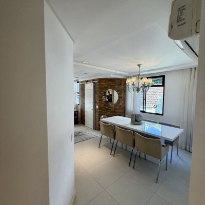 Apartamentos com 130m², 4 quartos (sendo 2 suítes), 3 garagens, no bairro Agronômica em Florianópolis