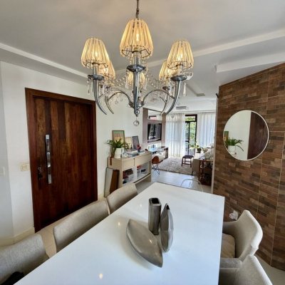 Apartamentos com 130m², 4 quartos (sendo 2 suítes), 3 garagens, no bairro Agronômica em Florianópolis