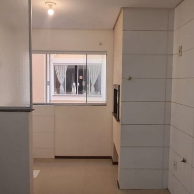 Apartamentos com 63m², 2 quartos (sendo 1 suíte), 1 garagem, no bairro Ingleses do Rio Vermelho em Florianópolis