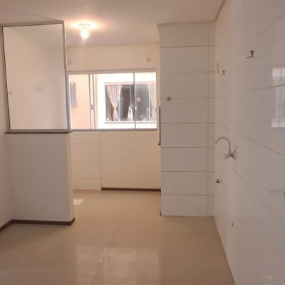 Apartamentos com 63m², 2 quartos (sendo 1 suíte), 1 garagem, no bairro Ingleses do Rio Vermelho em Florianópolis