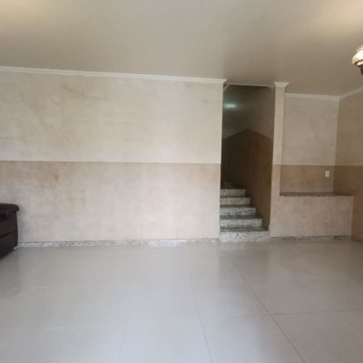 Casa Residencial com 139m², 3 quartos (sendo 1 suíte), 2 garagens, no bairro Jardim Atlântico em Florianópolis