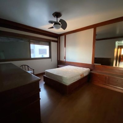 Apartamentos com 283m², 3 quartos (sendo 2 suítes), 2 garagens, no bairro Beira Mar em Florianópolis
