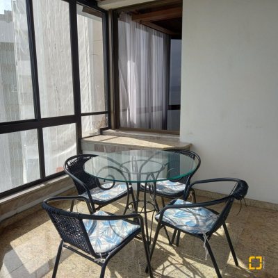 Apartamentos com 283m², 3 quartos (sendo 2 suítes), 2 garagens, no bairro Beira Mar em Florianópolis
