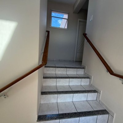 Apartamentos com 96m², 3 quartos (sendo 1 suíte), 1 garagem, no bairro Capoeiras em Florianópolis