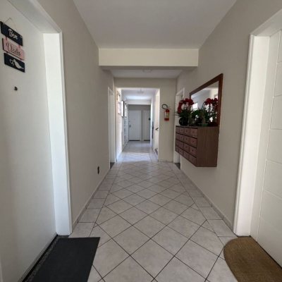 Apartamentos com 96m², 3 quartos (sendo 1 suíte), 1 garagem, no bairro Capoeiras em Florianópolis
