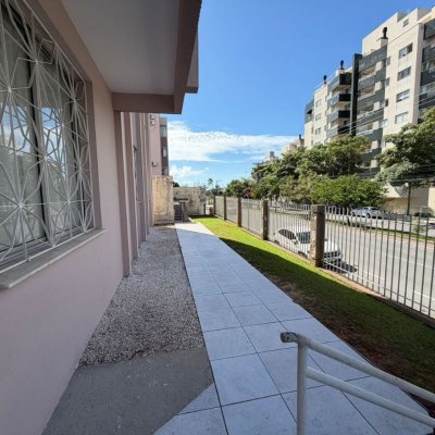 Apartamentos com 96m², 3 quartos (sendo 1 suíte), 1 garagem, no bairro Capoeiras em Florianópolis