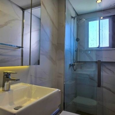 Apartamentos com 107m², 3 quartos (sendo 1 suíte), 2 garagens, no bairro Jurerê Internacional em Florianópolis