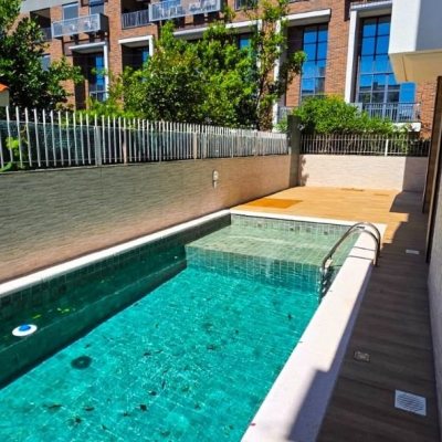 Apartamentos com 107m², 3 quartos (sendo 1 suíte), 2 garagens, no bairro Jurerê Internacional em Florianópolis