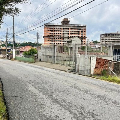 Terreno Comercial/Residencial com 294m², no bairro Areias em São José