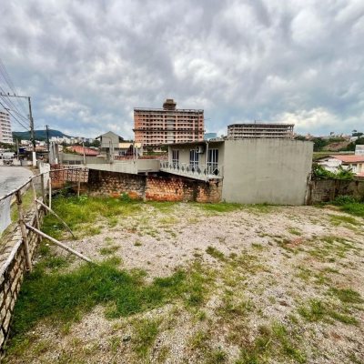Terreno Comercial/Residencial com 294m², no bairro Areias em São José