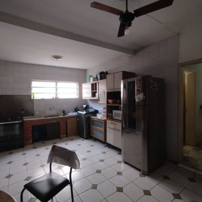 Terreno Comercial/Residencial com 555m², no bairro Coqueiros em Florianópolis