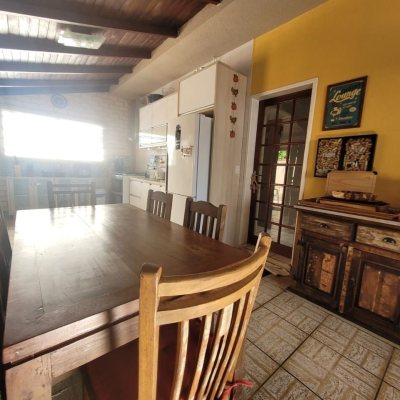 Terreno Comercial/Residencial com 555m², no bairro Coqueiros em Florianópolis