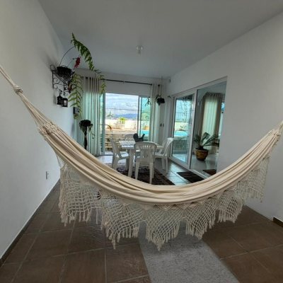 Casa Residencial com 241m², 5 quartos (sendo 2 suítes), 4 garagens, no bairro Bom Abrigo em Florianópolis