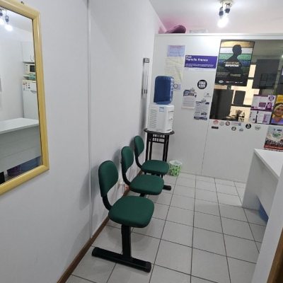 Sala com 32m², no bairro Centro em Florianópolis