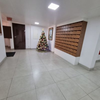 Sala com 32m², no bairro Centro em Florianópolis