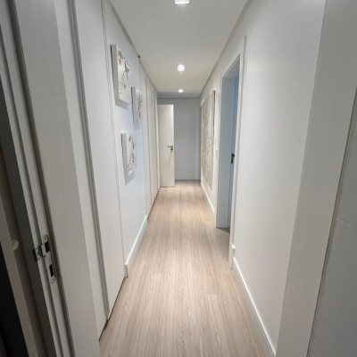 Apartamentos com 280m², 4 quartos (sendo 4 suítes), 4 garagens, no bairro Canasvieiras em Florianópolis