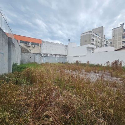 Terreno Comercial/Residencial com 396m², no bairro Trindade em Florianópolis