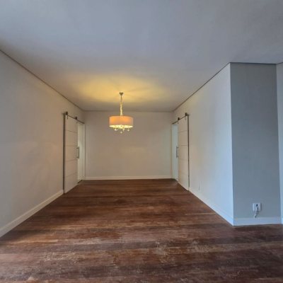 Apartamentos com 125m², 3 quartos (sendo 1 suíte), 1 garagem, no bairro Centro em Florianópolis
