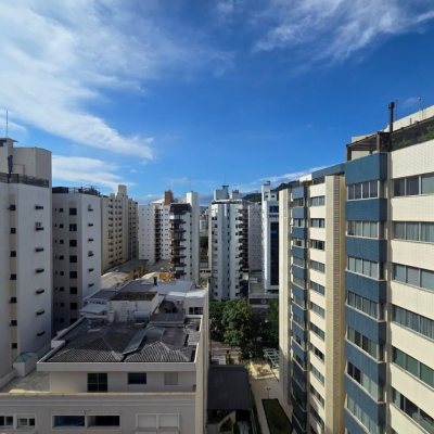 Apartamentos com 125m², 3 quartos (sendo 1 suíte), 1 garagem, no bairro Centro em Florianópolis