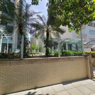 Apartamentos com 125m², 3 quartos (sendo 1 suíte), 1 garagem, no bairro Centro em Florianópolis