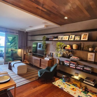 Apartamentos com 129m², 3 quartos (sendo 2 suítes), 2 garagens, no bairro Agronômica em Florianópolis