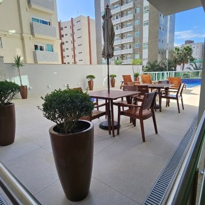 Apartamentos com 129m², 3 quartos (sendo 2 suítes), 2 garagens, no bairro Agronômica em Florianópolis