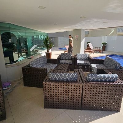 Apartamentos com 129m², 3 quartos (sendo 2 suítes), 2 garagens, no bairro Agronômica em Florianópolis