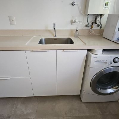 Apartamentos com 129m², 3 quartos (sendo 2 suítes), 2 garagens, no bairro Agronômica em Florianópolis