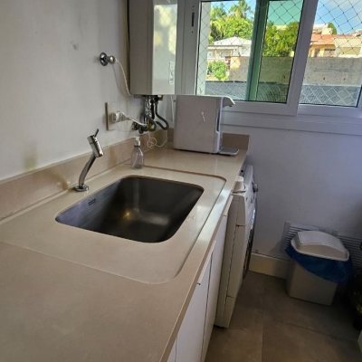 Apartamentos com 129m², 3 quartos (sendo 2 suítes), 2 garagens, no bairro Agronômica em Florianópolis