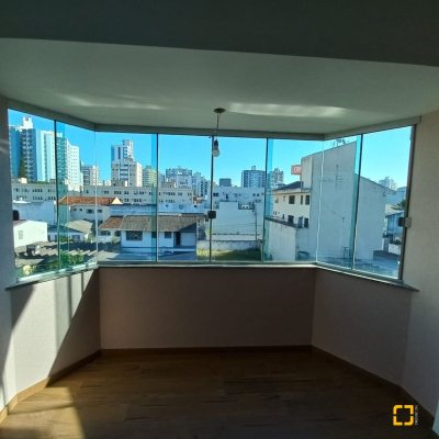 Apartamentos com 74m², 3 quartos, 1 garagem, no bairro Campinas em São José