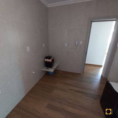 Apartamentos com 74m², 3 quartos, 1 garagem, no bairro Campinas em São José