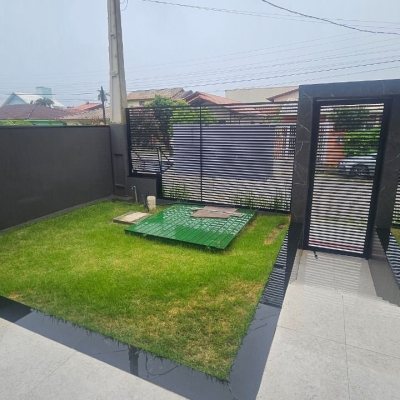Casa Residencial com 175m², 3 quartos (sendo 3 suítes), 2 garagens, no bairro Carianos em Florianópolis