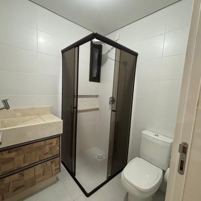 Apartamentos com 65m², 2 quartos (sendo 1 suíte), 1 garagem, no bairro Capoeiras em Florianópolis